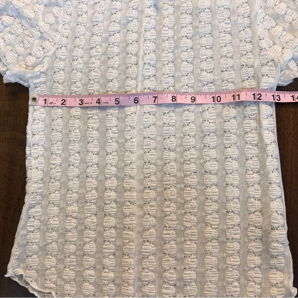 Free People Cream Textured Short Sleeve Top Size Small Boho‎ Summer Semi-Sheer